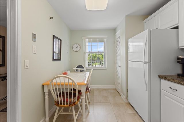 4015 W Palm Aire Dr 304, Pompano Beach, FL 33069