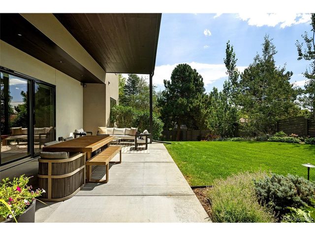 2560 Newcombe Way, Lakewood, CO 80215