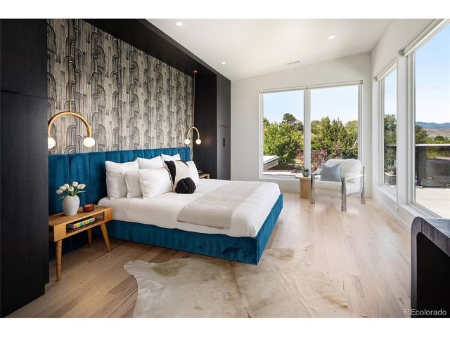 2560 Newcombe Way, Lakewood, CO 80215