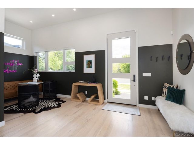 2560 Newcombe Way, Lakewood, CO 80215