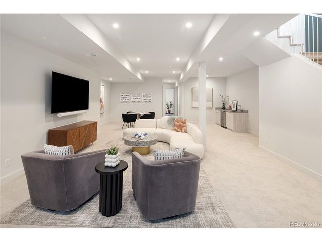 2560 Newcombe Way, Lakewood, CO 80215