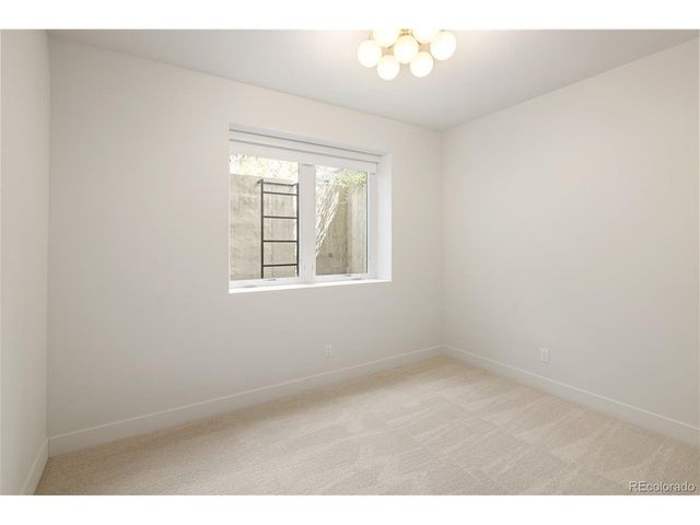 2560 Newcombe Way, Lakewood, CO 80215