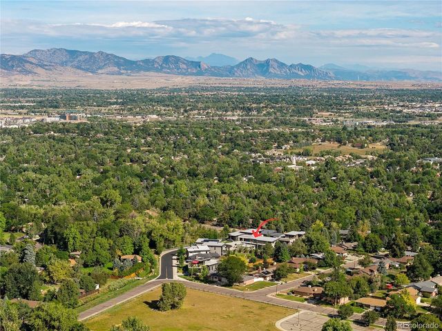 2560 Newcombe Way, Lakewood, CO 80215