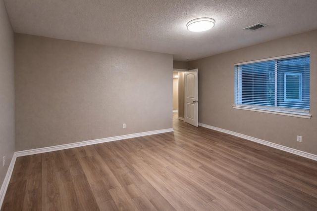 3618 Raindrops Road, Pasadena, TX 77505