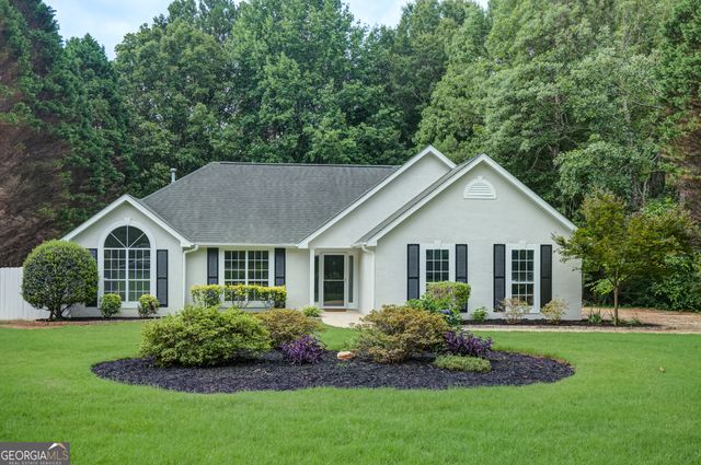 15 Pear Court, Sharpsburg, GA 30277