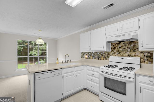 15 Pear Court, Sharpsburg, GA 30277