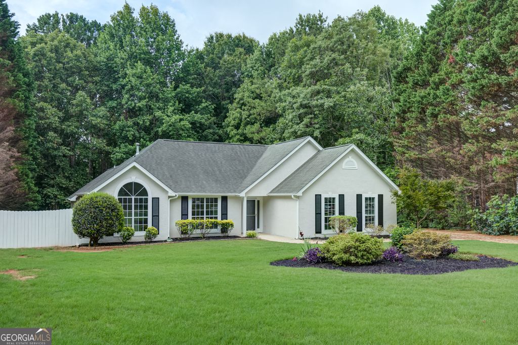 15 Pear Court, Sharpsburg, GA 30277