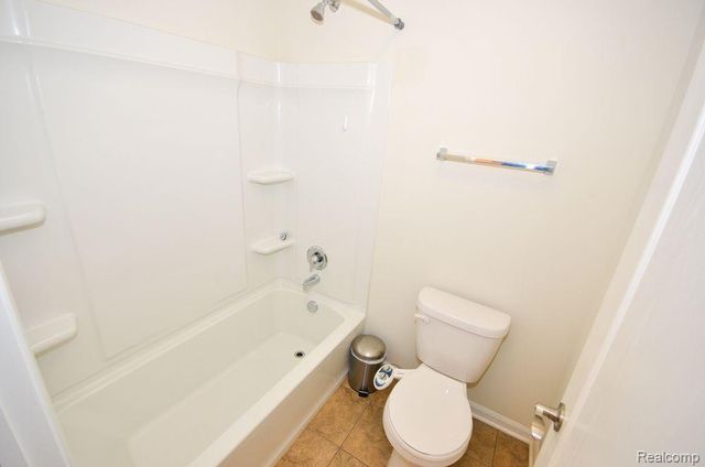 24823 Ivy, Novi, MI 48375