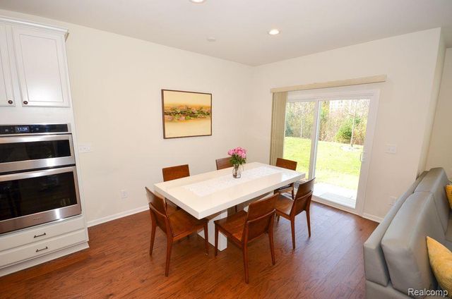 24823 Ivy, Novi, MI 48375