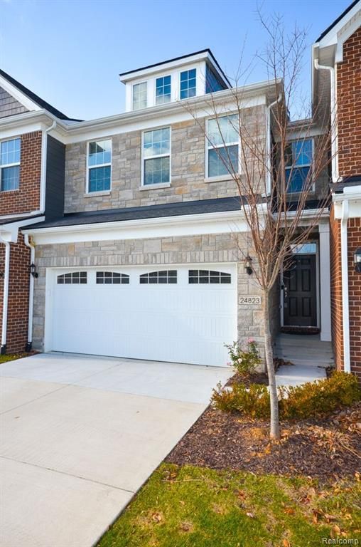 24823 Ivy, Novi, MI 48375