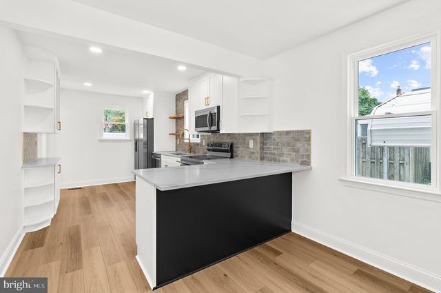 709 WOODDALE RD, Linthicum Heights, MD 21090