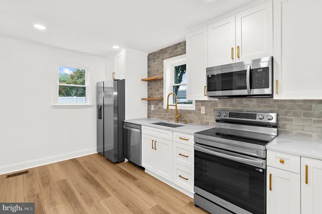 709 WOODDALE RD, Linthicum Heights, MD 21090