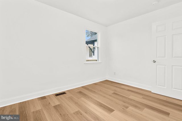 709 WOODDALE RD, Linthicum Heights, MD 21090