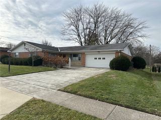 3607 Twinbrook Lane, Dayton, OH 45429