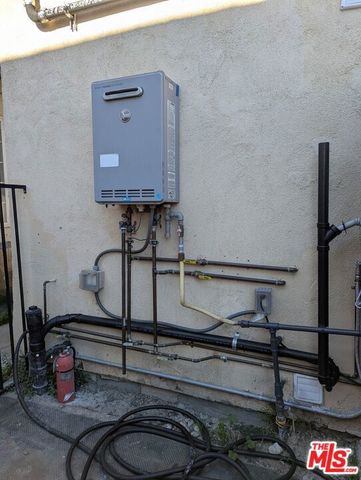 1004 Amalia Avenue, Los Angeles, CA 90022