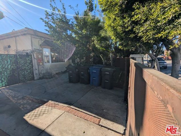 1004 Amalia Avenue, Los Angeles, CA 90022