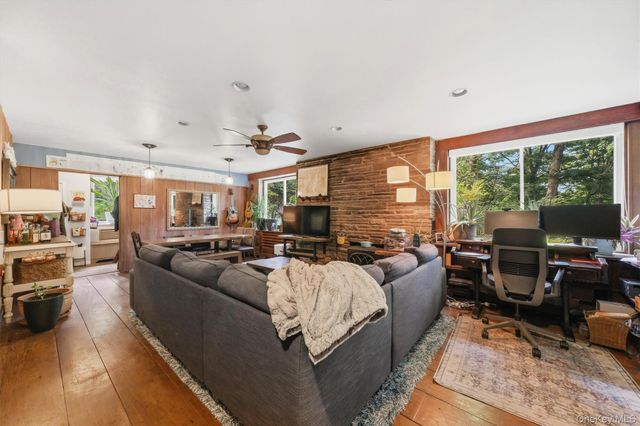 4 N Ledge Loop, Croton-on-hudson, NY 10520