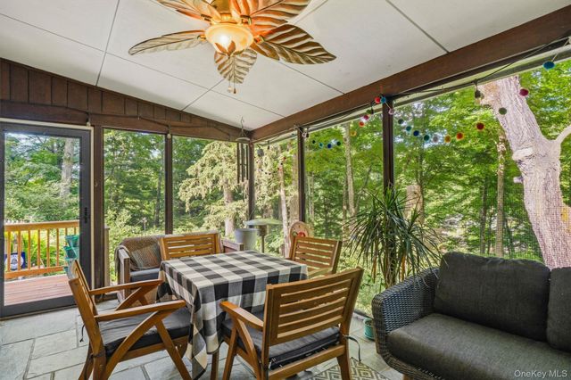4 N Ledge Loop, Croton-on-hudson, NY 10520