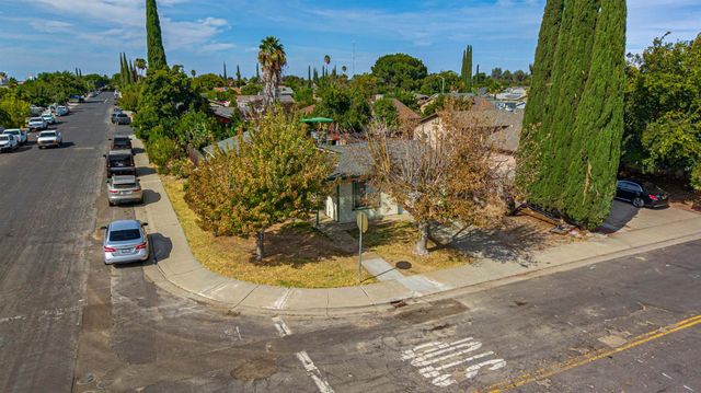 351 Aries Pl, Lathrop, CA 95330