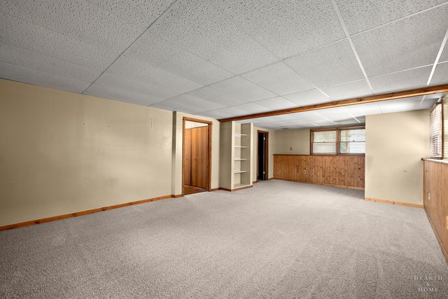 558 Barbary Lane, Woodstock, IL 60098