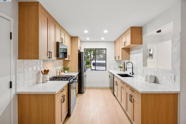 1764 Via Flores, San Jose, CA 95132