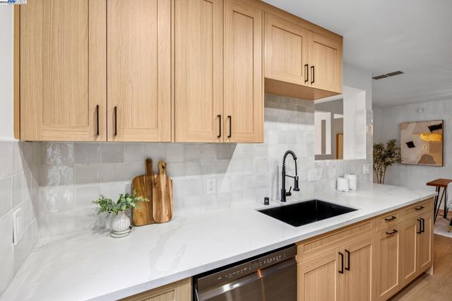 1764 Via Flores, San Jose, CA 95132