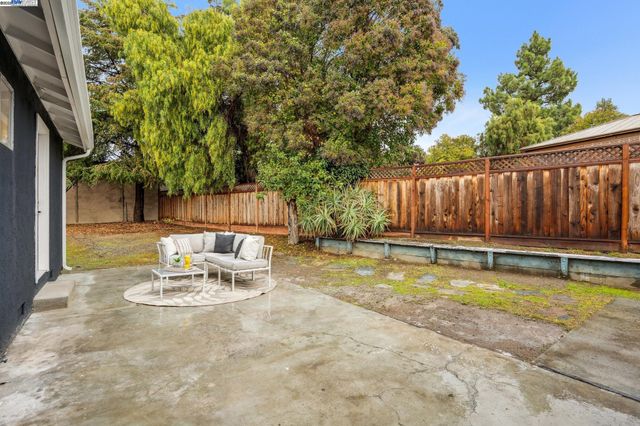 1764 Via Flores, San Jose, CA 95132