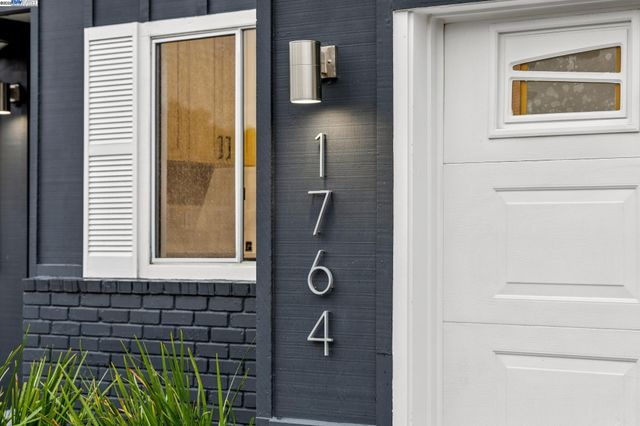 1764 Via Flores, San Jose, CA 95132