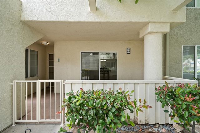 24465 Valle Del Oro 101, Newhall, CA 91321