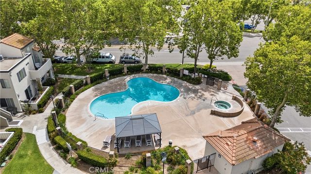 24465 Valle Del Oro 101, Newhall, CA 91321