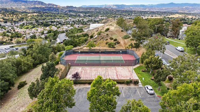 24465 Valle Del Oro 101, Newhall, CA 91321