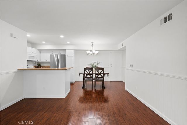 24465 Valle Del Oro 101, Newhall, CA 91321