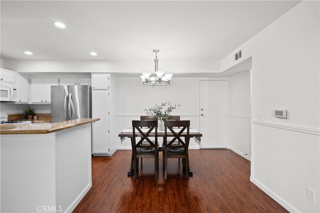 24465 Valle Del Oro 101, Newhall, CA 91321