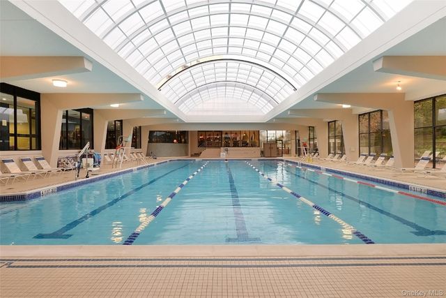 2 Bay Club Drive 18-U, Bayside, NY 11360