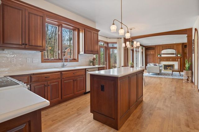 2071 SHADY LANE, Ashwaubenon, WI 54313