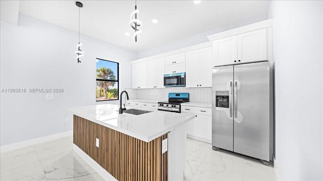 1201 15 terr, Cape Coral, FL 33909