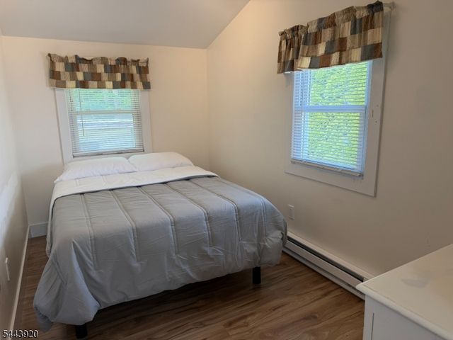 15 Kentucky Ave, Jefferson Twp., NJ 07849