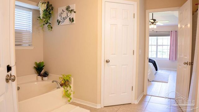 2661 Hidden Estates Cir, Navarre, FL 32566