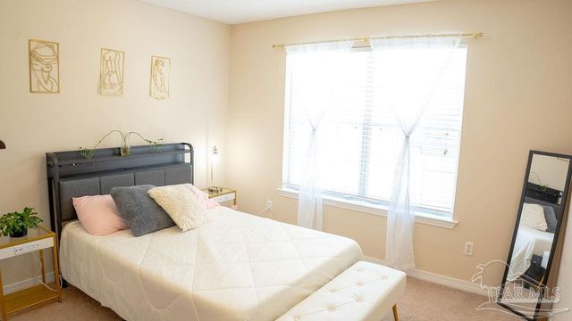 2661 Hidden Estates Cir, Navarre, FL 32566