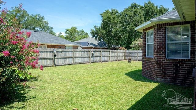 2661 Hidden Estates Cir, Navarre, FL 32566