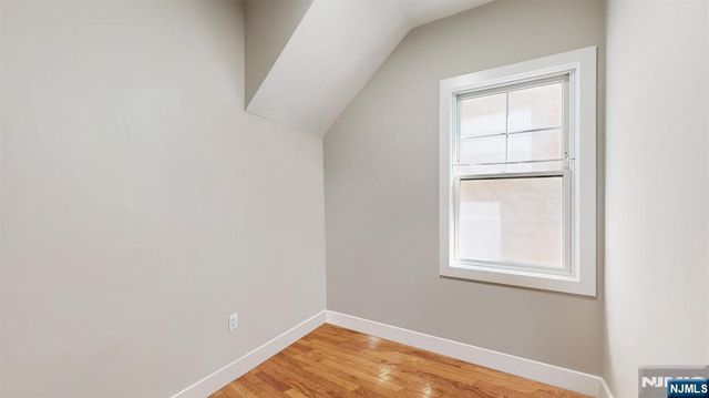 40 Wright Avenue, Jersey City, NJ 07306