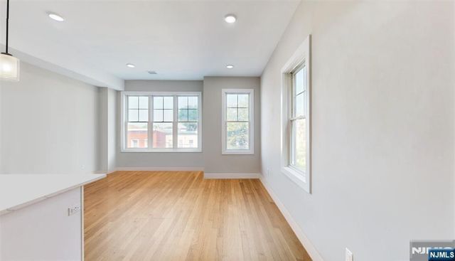 40 Wright Avenue, Jersey City, NJ 07306