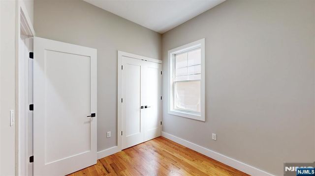 40 Wright Avenue, Jersey City, NJ 07306