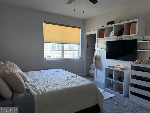 98 KING ST, Bensalem, PA 19020