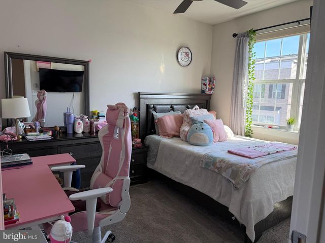 98 KING ST, Bensalem, PA 19020