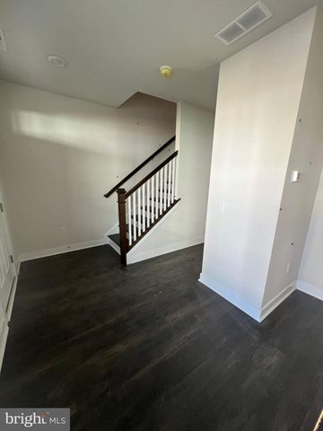 98 KING ST, Bensalem, PA 19020