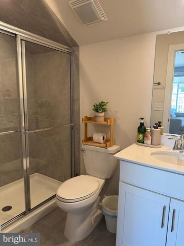 98 KING ST, Bensalem, PA 19020