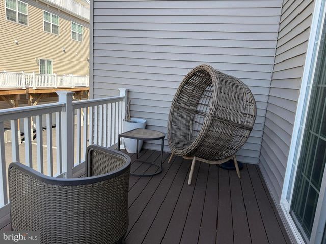 98 KING ST, Bensalem, PA 19020