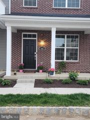 98 KING ST, Bensalem, PA 19020