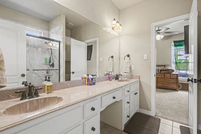 1361 Shallowbend Drive, Midlothian, TX 76065